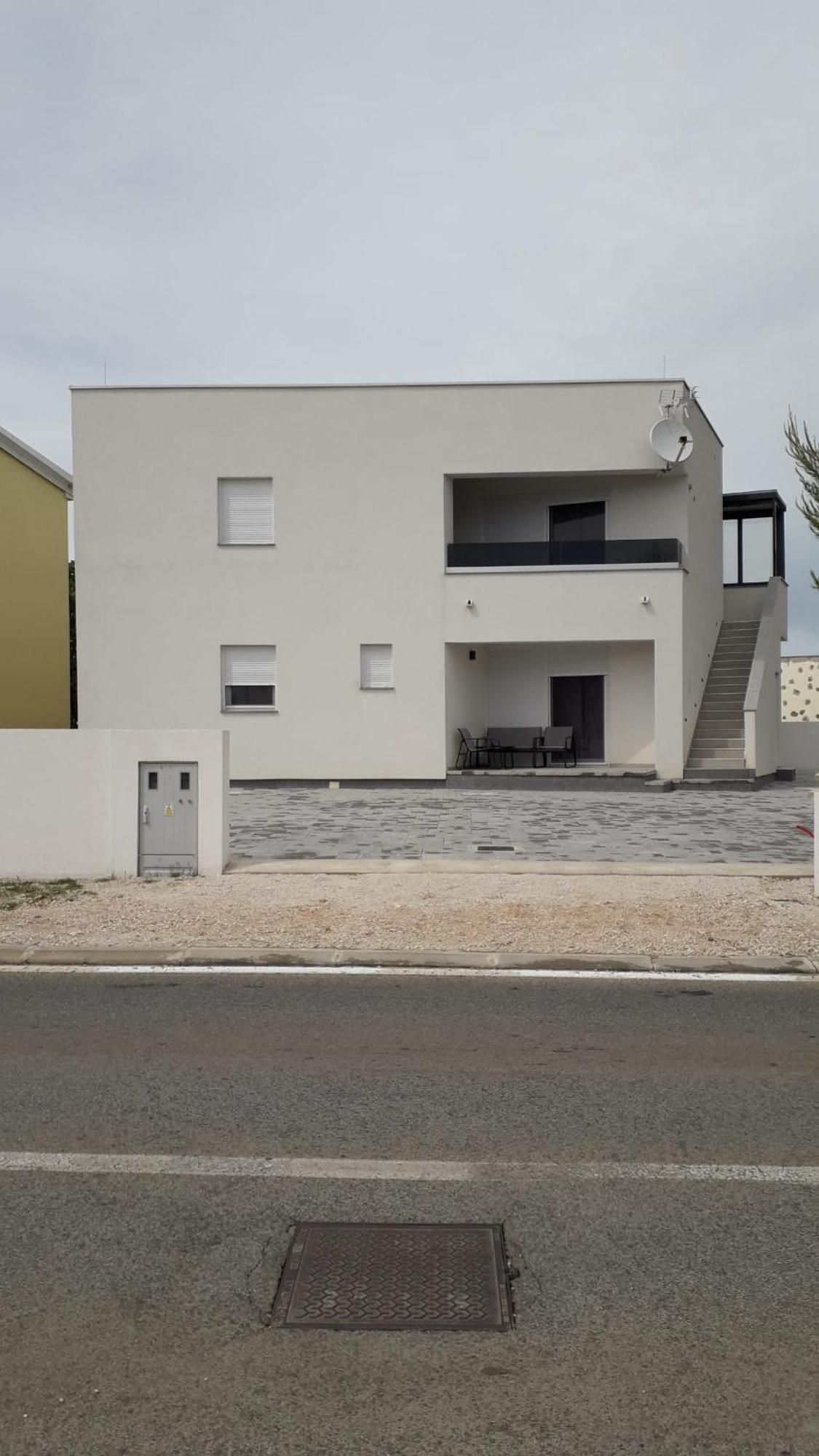 B&L Apartments Vir Esterno foto